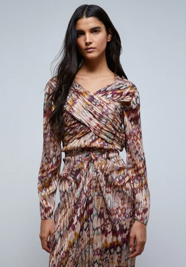 scalperscompany Blusa Plisada Aberturas-Mujer La Gran Fiesta