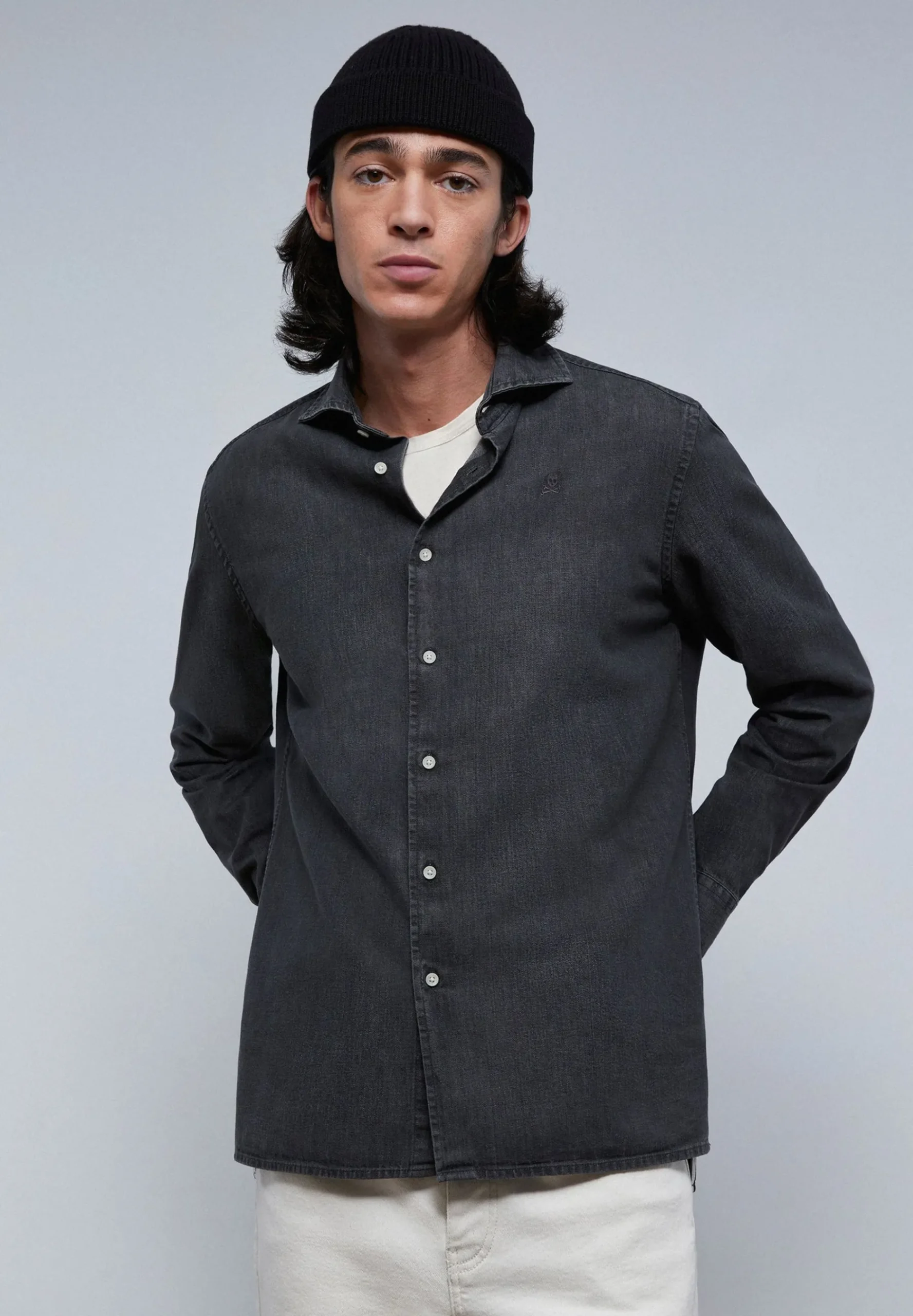 camisa_denim_lavada_calav_1-1.webp scalperscompany Camisa Denim Lavada Calavera Tono-Hombre Camisas