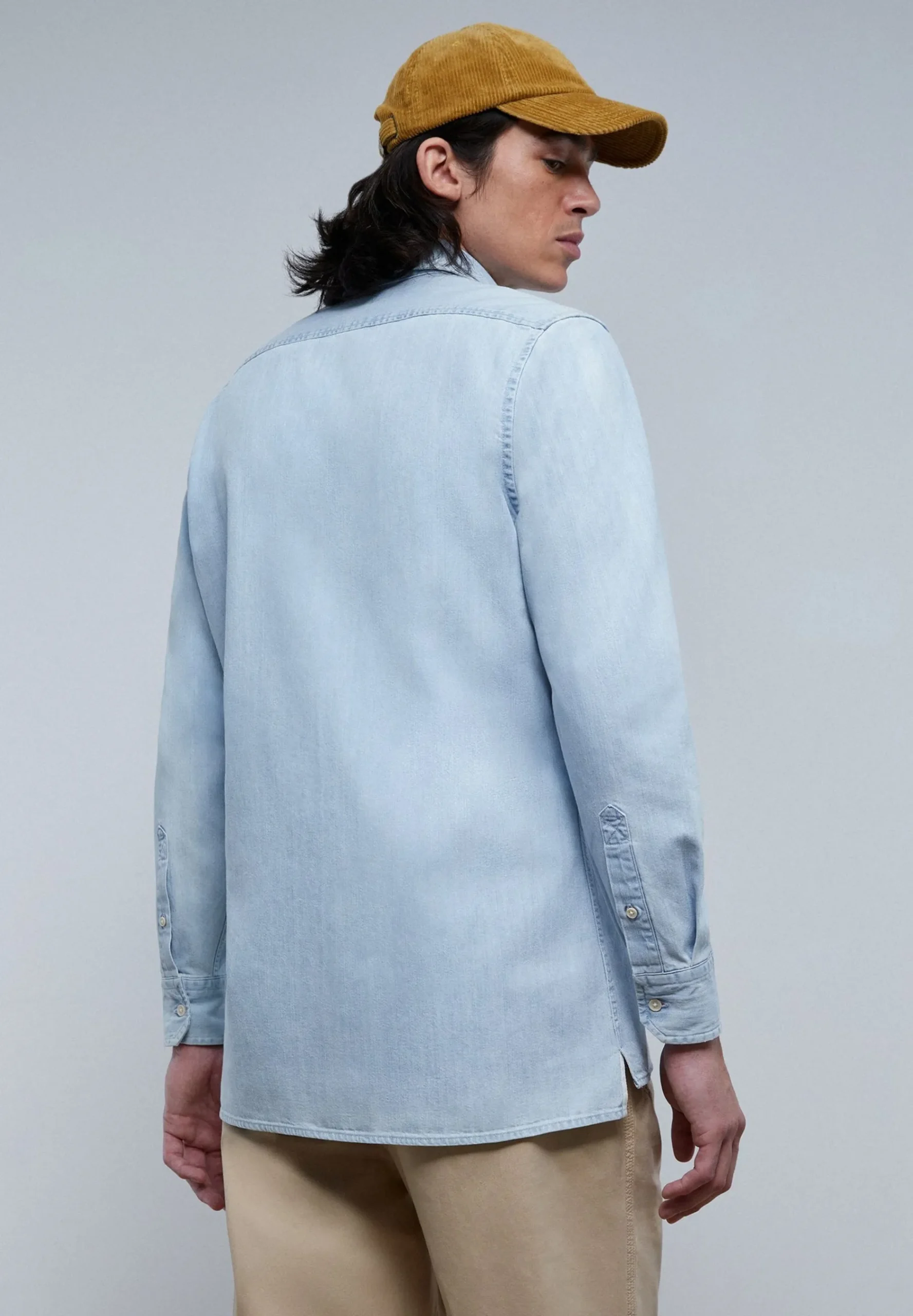 camisa_denim_lavada_calav_3.webp scalperscompany Camisa Denim Lavada Calavera Tono-Hombre Camisas