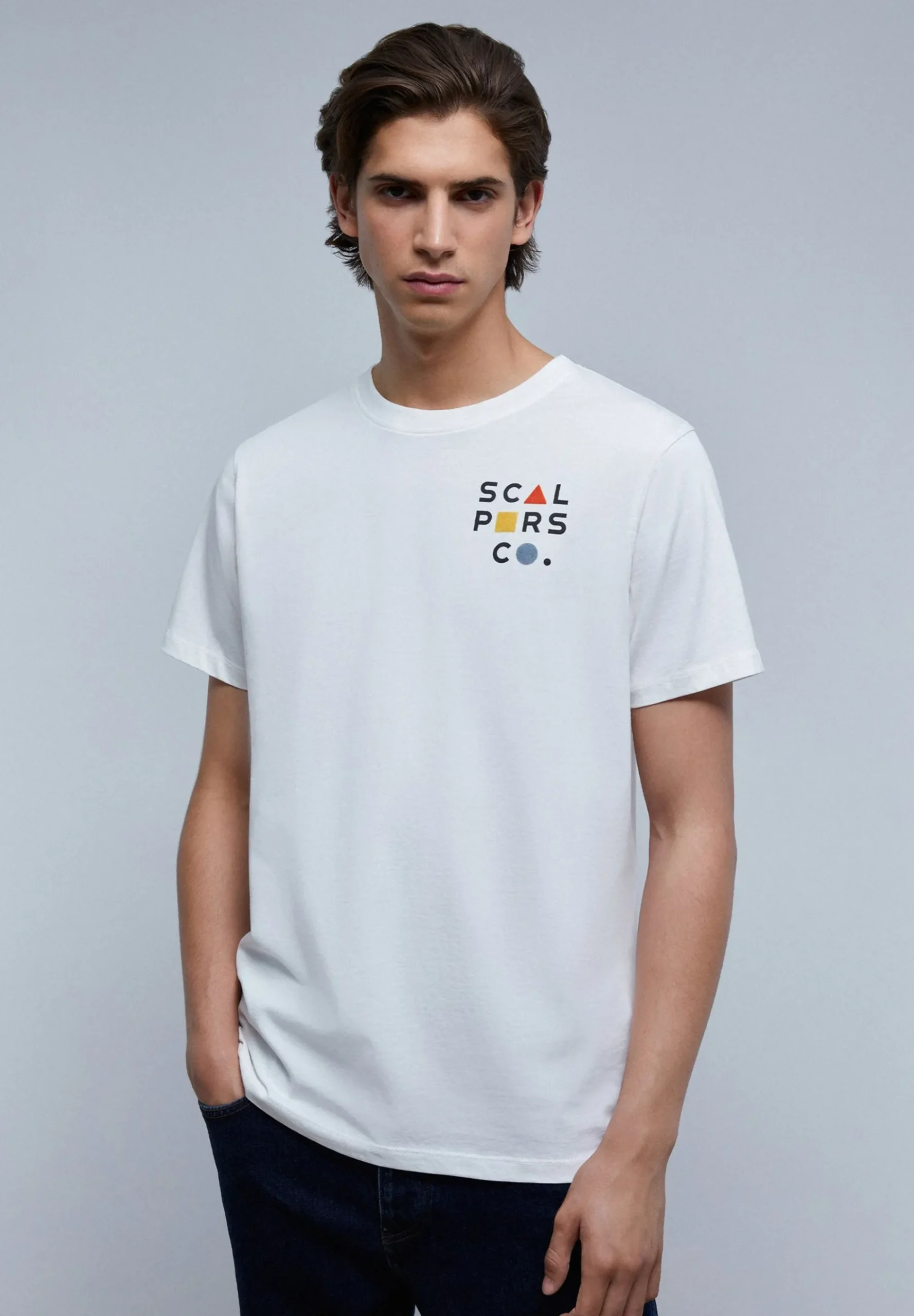 camiseta_logo_frontal_flo_0.webp scalperscompany Camiseta Logo Frontal Flocado-Hombre Camisetas