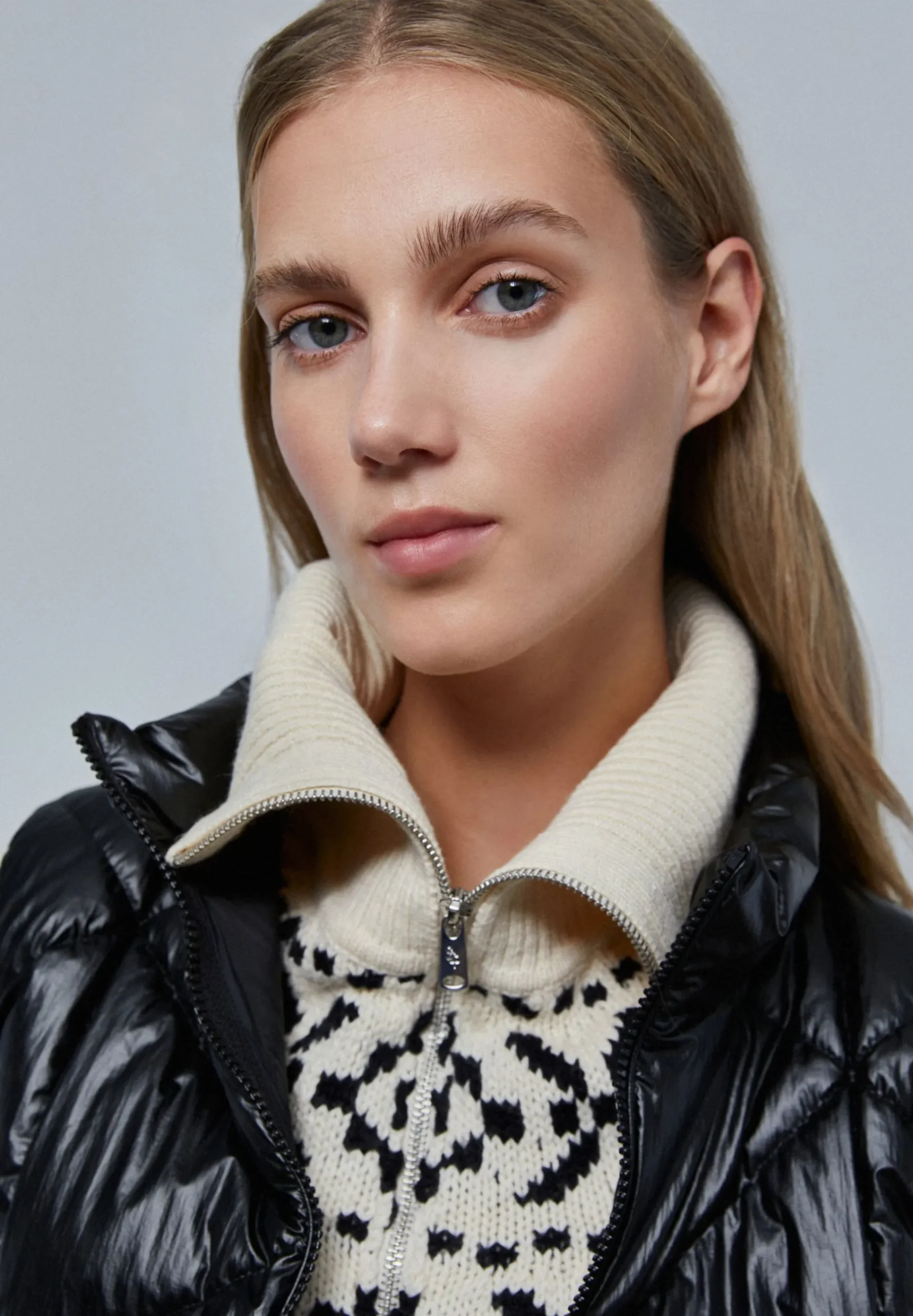 chaleco_acolchado_cuello__1-1.webp scalperscompany Chaleco Acolchado Cuello Subido-Mujer Abrigos Y Chaquetas