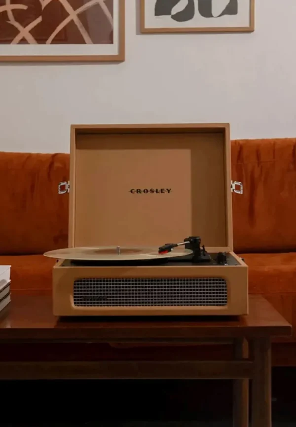 CROSLEY | Tocadiscos Voyager-Hombre Mas Accesorios