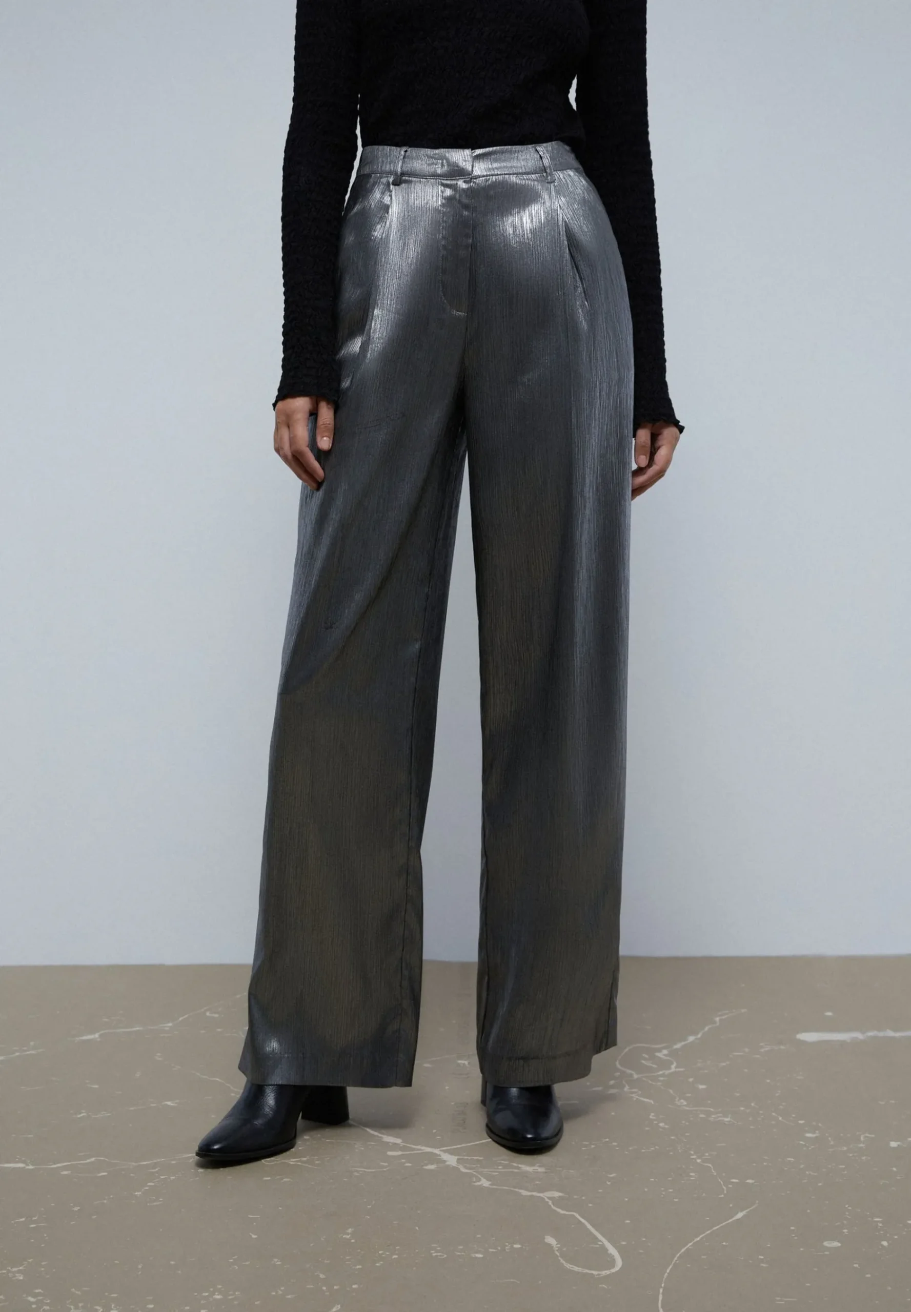 pantalon_palazzo_satinado_1.webp scalperscompany Pantalon Palazzo Satinado-Mujer Coleccion