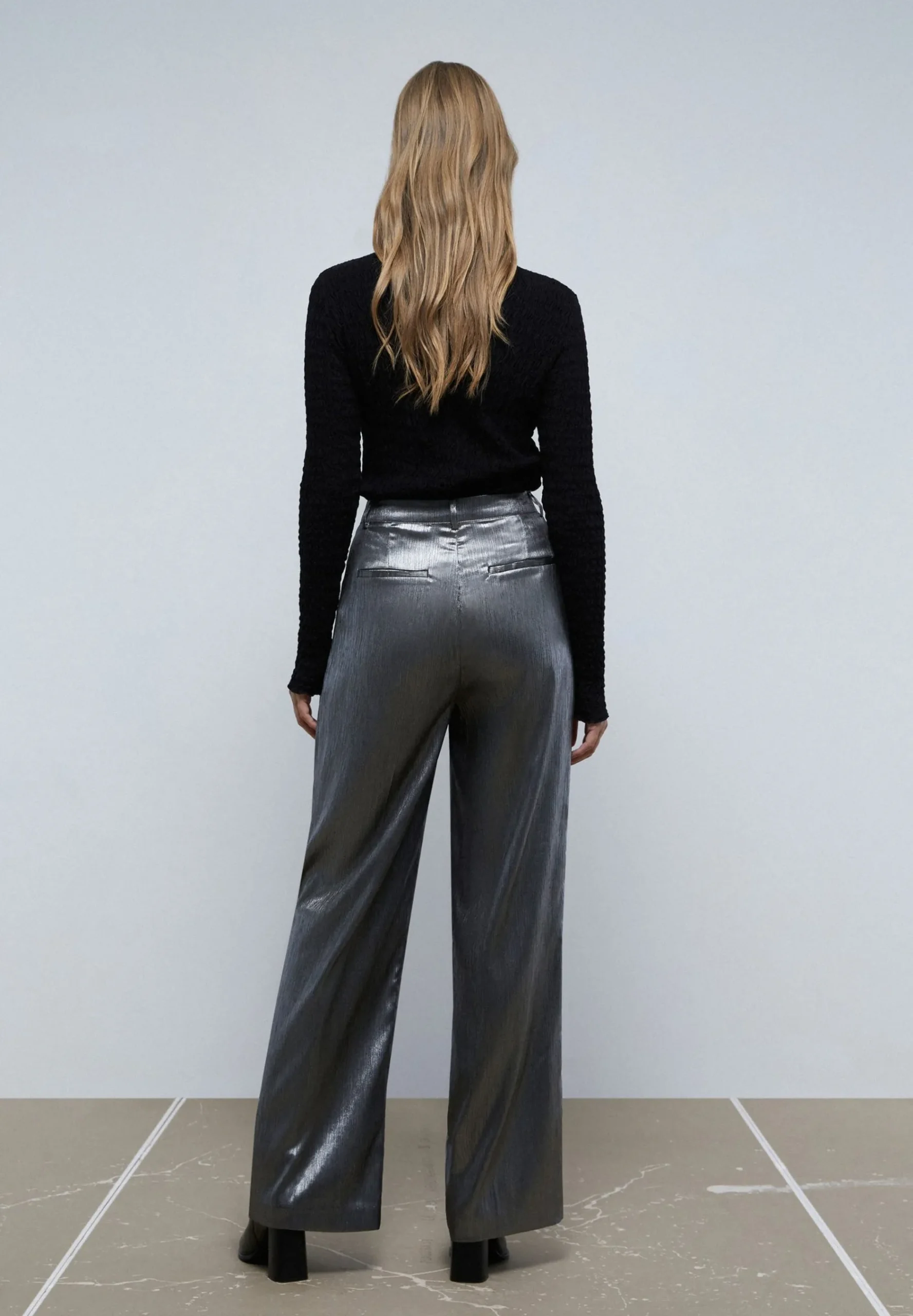 pantalon_palazzo_satinado_3.webp scalperscompany Pantalon Palazzo Satinado-Mujer Coleccion